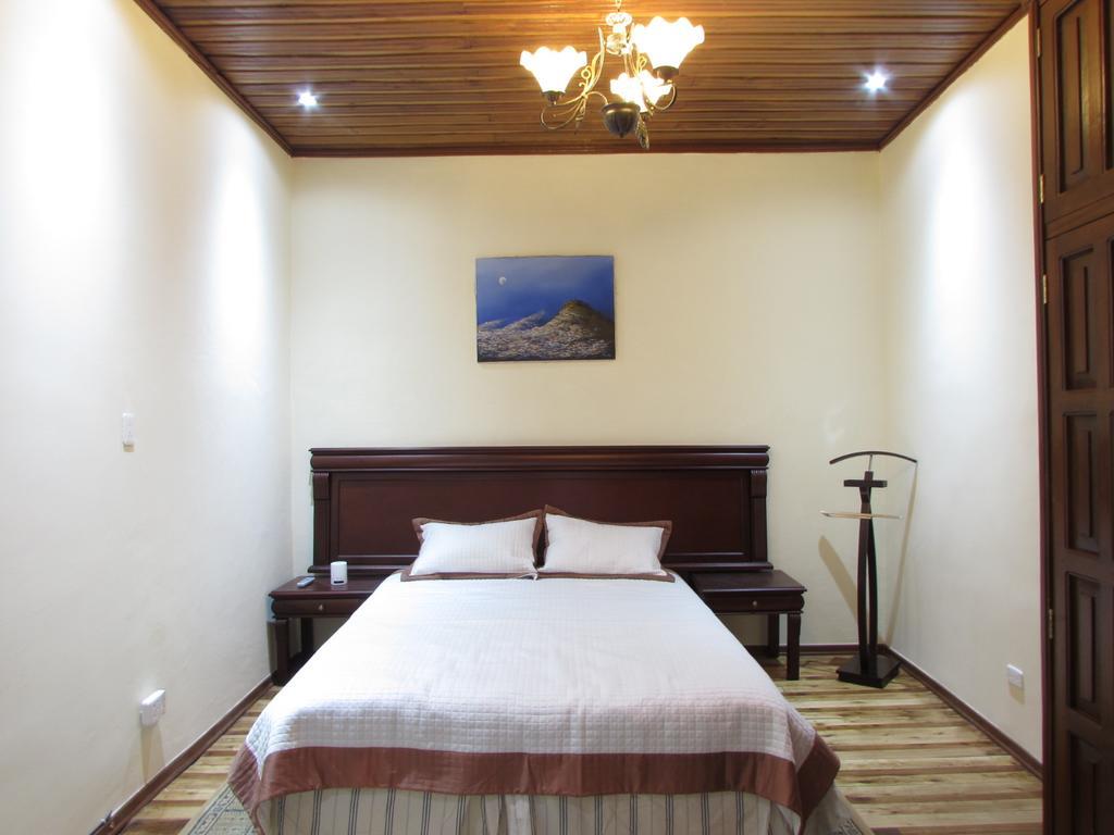 San Blas House & Suites Quito Esterno foto