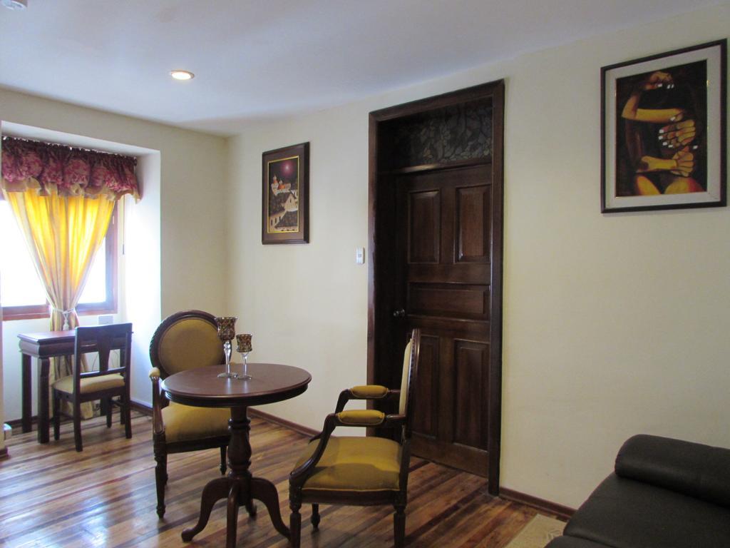 San Blas House & Suites Quito Esterno foto